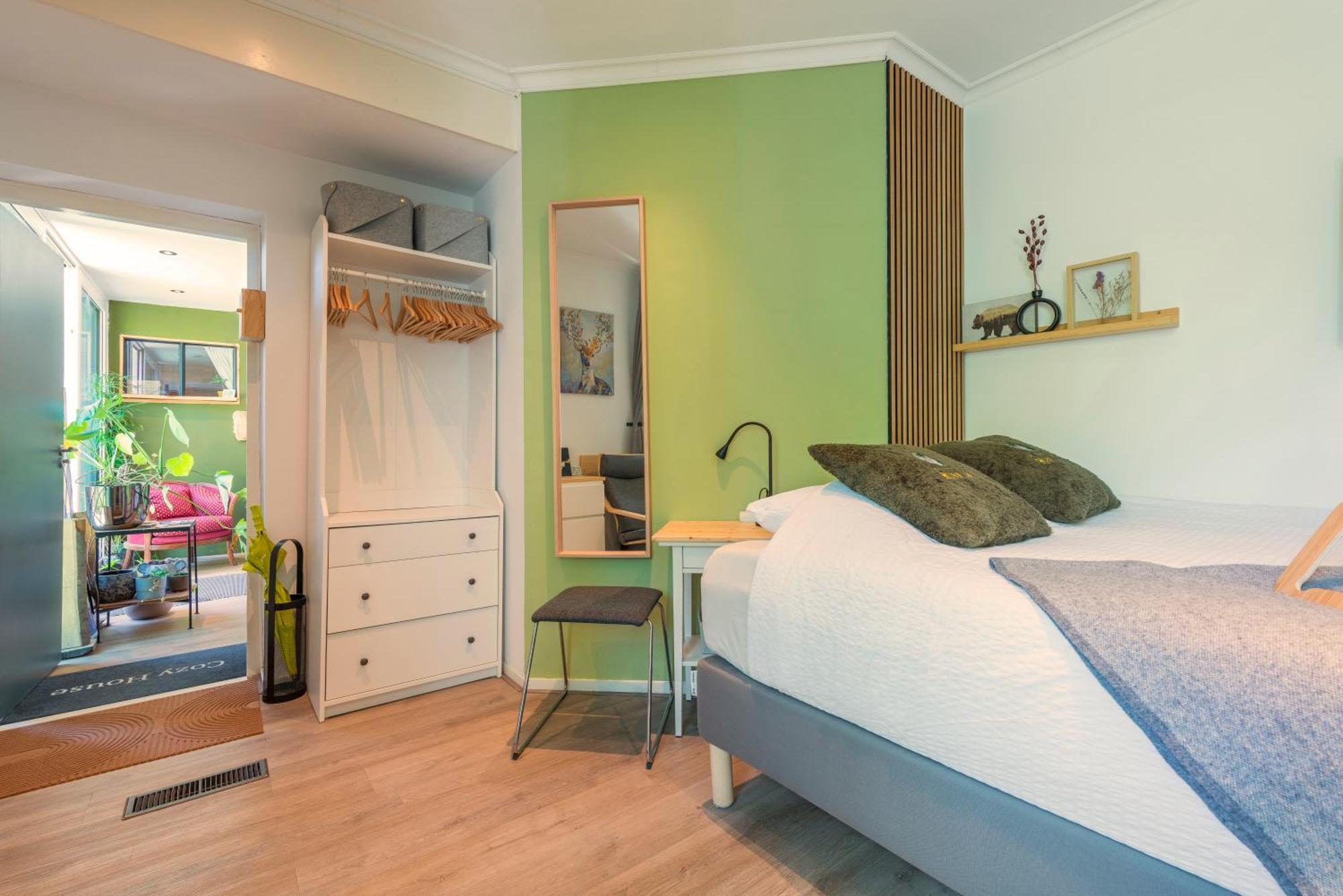 Cozy House - Leenfietsen, Eigen Keuken En Badkamer ไนเมเคิน ภายนอก รูปภาพ