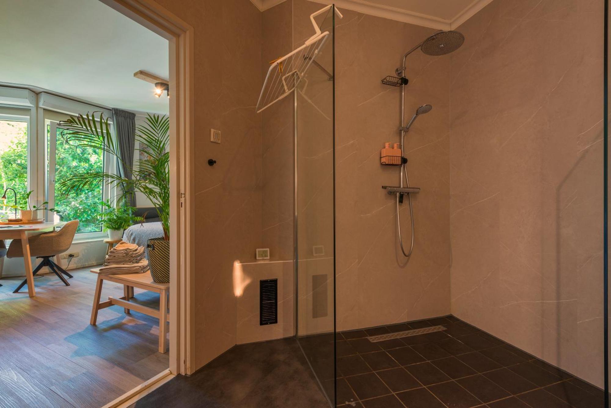 Cozy House - Leenfietsen, Eigen Keuken En Badkamer ไนเมเคิน ภายนอก รูปภาพ